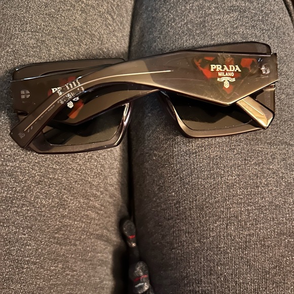 Black Prada sunglasses - Picture 4 of 4